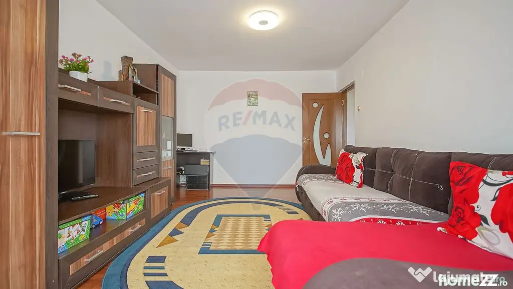 Apartament 2 camere, luminos, vedere spre Ghimbășel