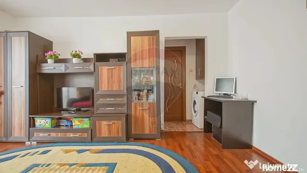 Apartament 2 camere, luminos, vedere spre Ghimbășel
