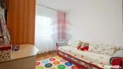 Apartament 2 camere, luminos, vedere spre Ghimbășel 