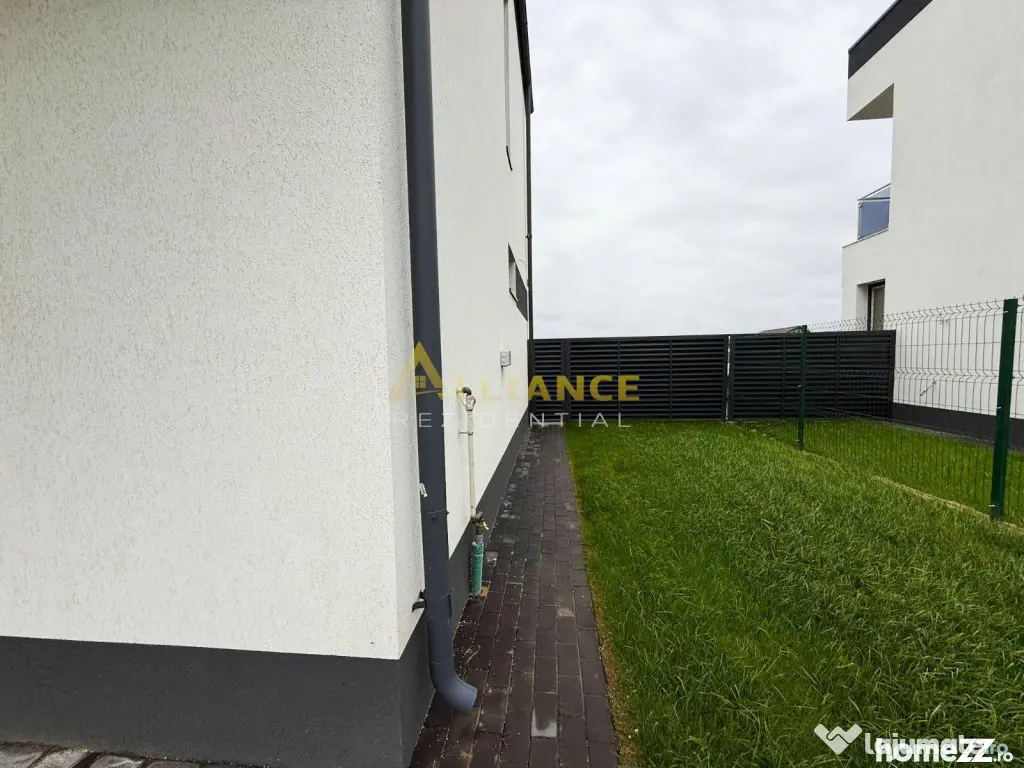 Vila cu 4 camere #238;n ansamblu rezidential exclusiv - Comu