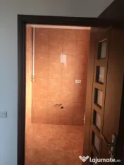 Inchiriez spatiu Birou tomis 2 