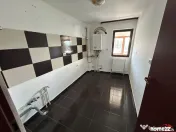 Apartament cu 2 camere de , zona Penny Obor 
