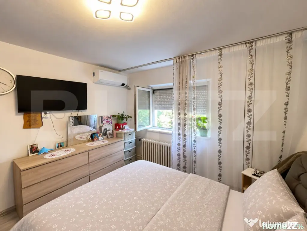 Apartament 2 camere decomandat,52 mp, etajul 2,zona Victor B - Craiova (Dolj)