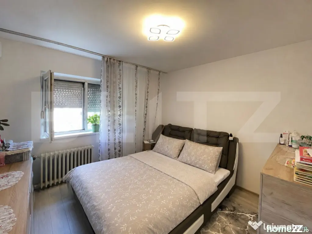 Apartament 2 camere decomandat,52 mp, etajul 2,zona Victor B - Craiova (Dolj)