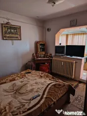 Apartament 3 camere decomandat, 65 mp, 2 balcoane, boxă –