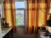 Apartament 3 camere decomandat, 65 mp, 2 balcoane, boxă –