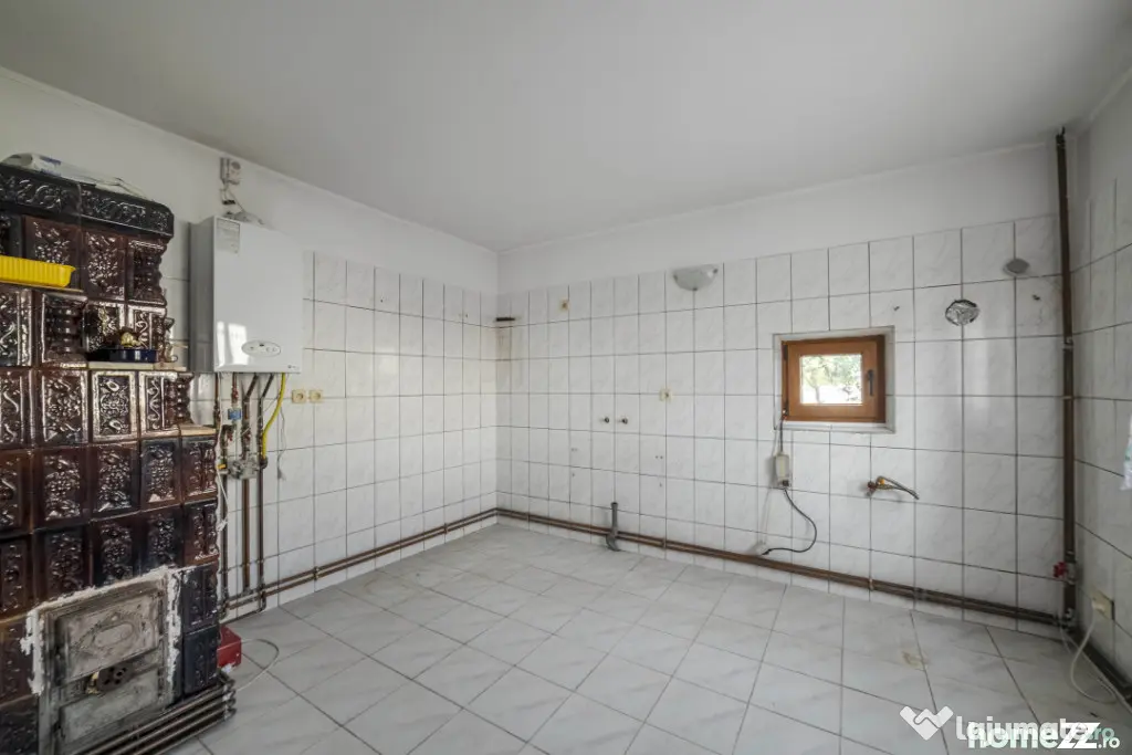 Tartasesti,str. Principala, 3040 mp teren, P+1, casa 1998, d
