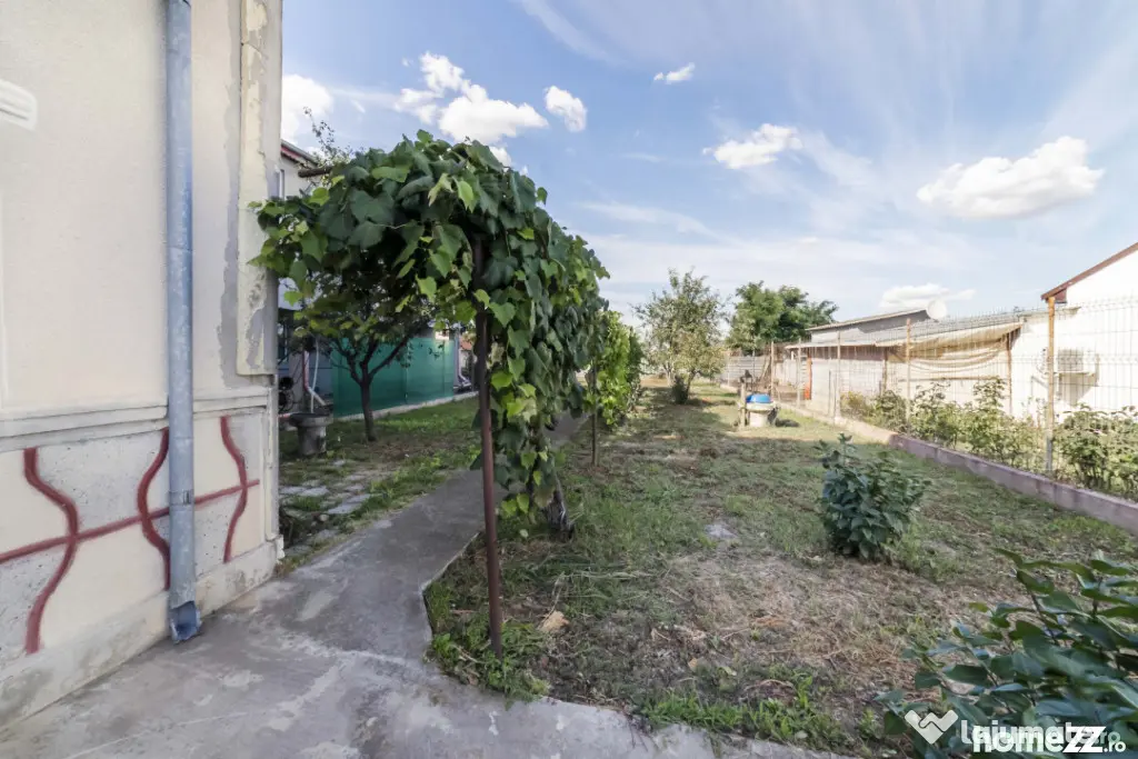 Tartasesti,str. Principala, 3040 mp teren, P+1, casa 1998, d