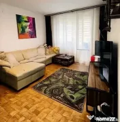 Apartament 2 camere, semidecomandat - zona Tractorul 