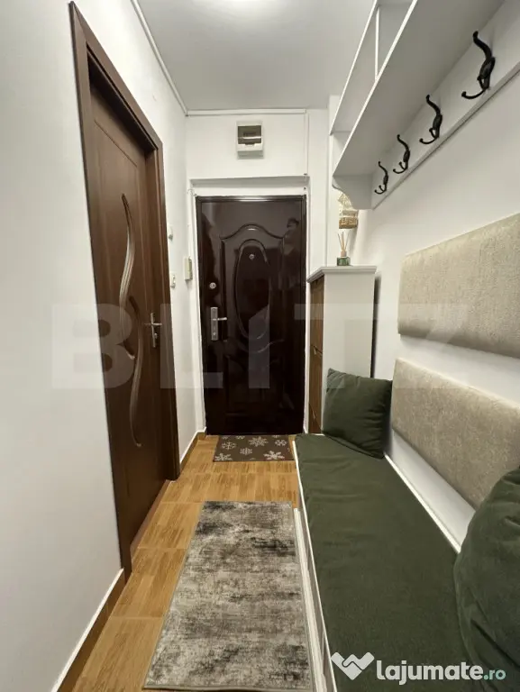 Apartament cu 2 camere, 35 mp, semidecomodat, mobilat/utilat
