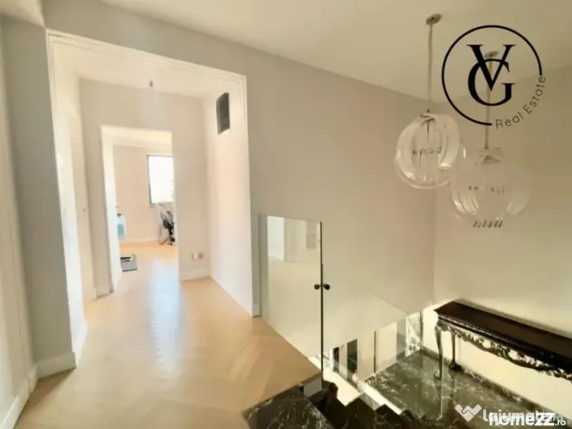 Vilă Duplex Elegantă în Pipera I Lângă Lac I Complet Mo