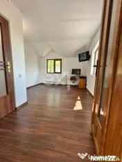 Reședință deosebită 5 Camere | 200 mp Utili | 1.438 mp T 