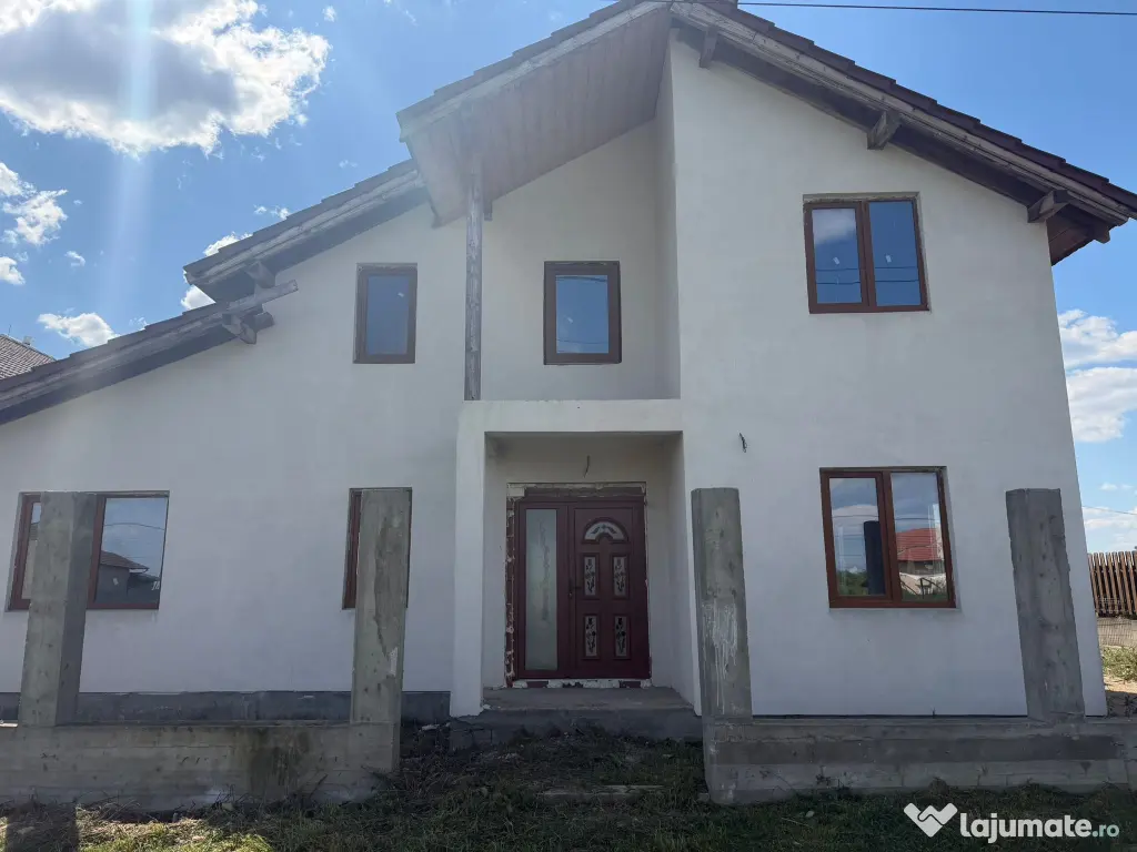 Casa noua Vila Mandruloc / Arad