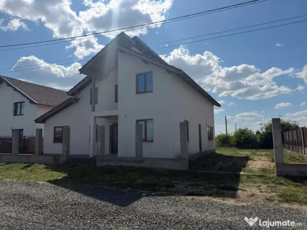 Casa noua Vila Mandruloc / Arad