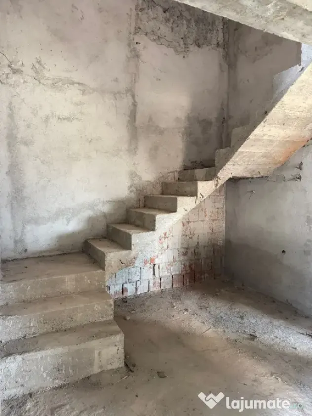 Casa noua Vila Mandruloc / Arad