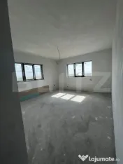 Casa de vanzare, 500 mp, zona Sendreni