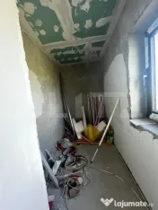 Casa de vanzare, 500 mp, zona Sendreni