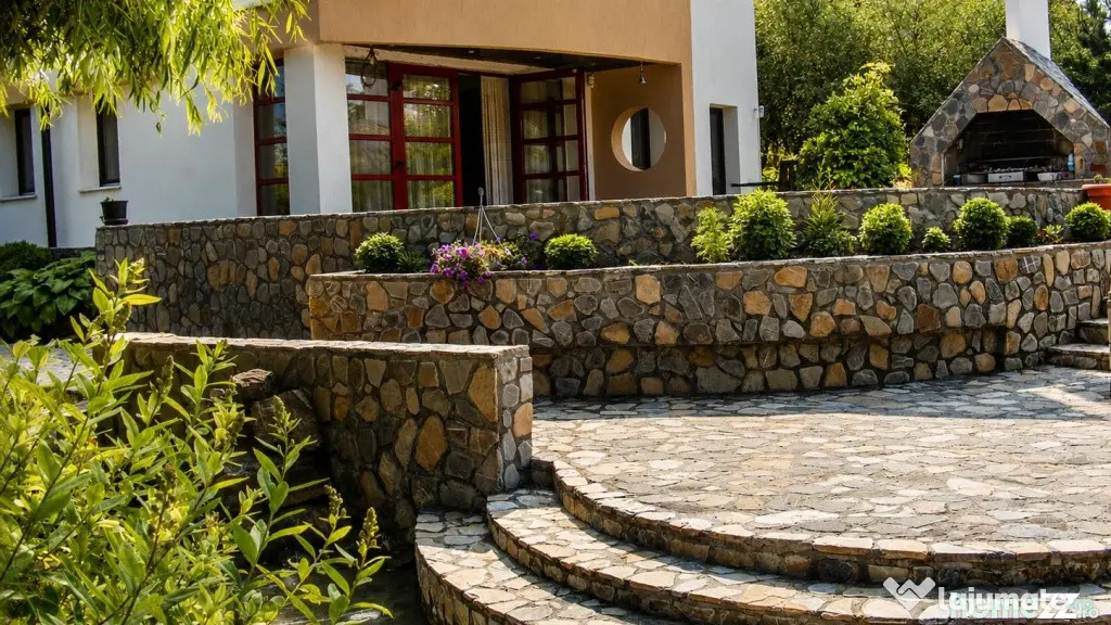 Vila 335 MP utili I Curte 1670 MP I Saftica - Balotesti I...