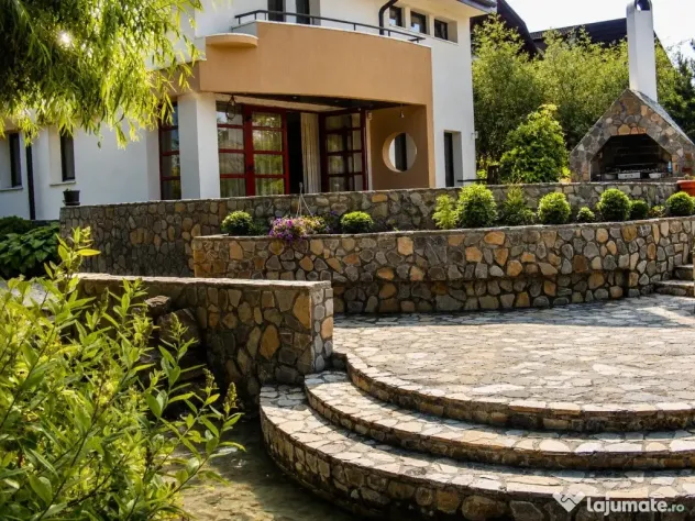 Vila 335 MP utili I Curte 1670 MP I Saftica - Balotesti I...