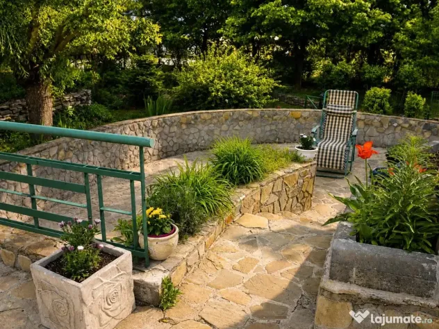 Vila 335 MP utili I Curte 1670 MP I Saftica - Balotesti I...