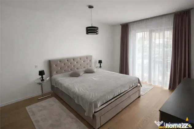 Lux, decomandat, balcon, loc parcare, Cosmopolit, Brasov