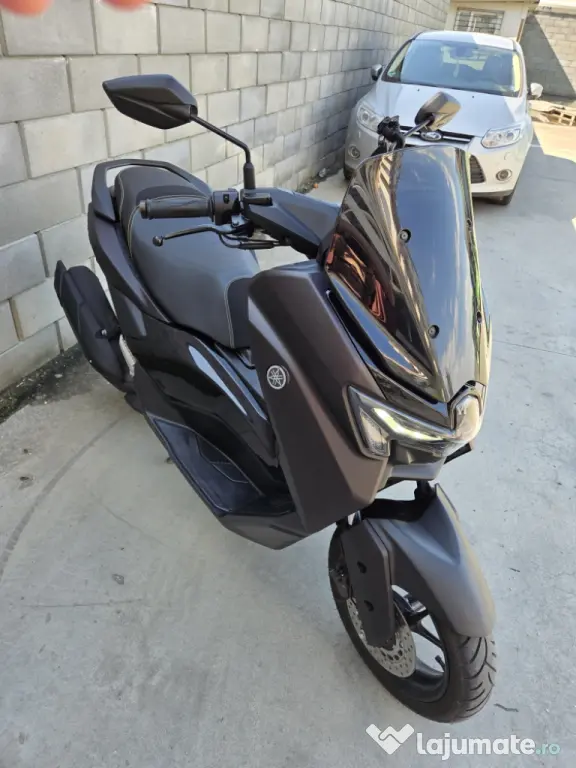 Yamaha NMAX TECH MAX 125CC - 2025