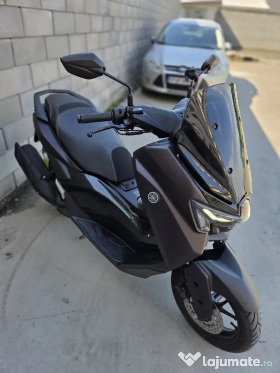 Yamaha NMAX TECH MAX 125CC - 2025