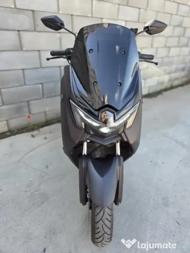 Yamaha NMAX TECH MAX 125CC - 2025