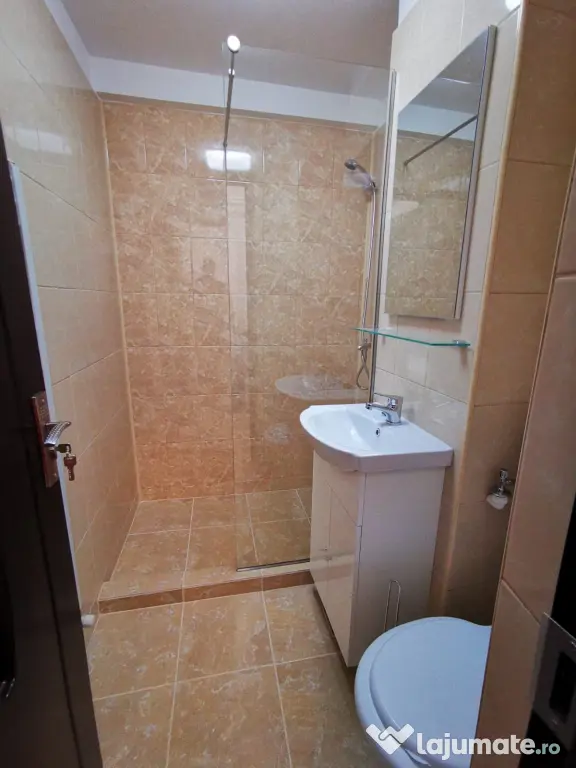 Garsoniera pentru inchiriere