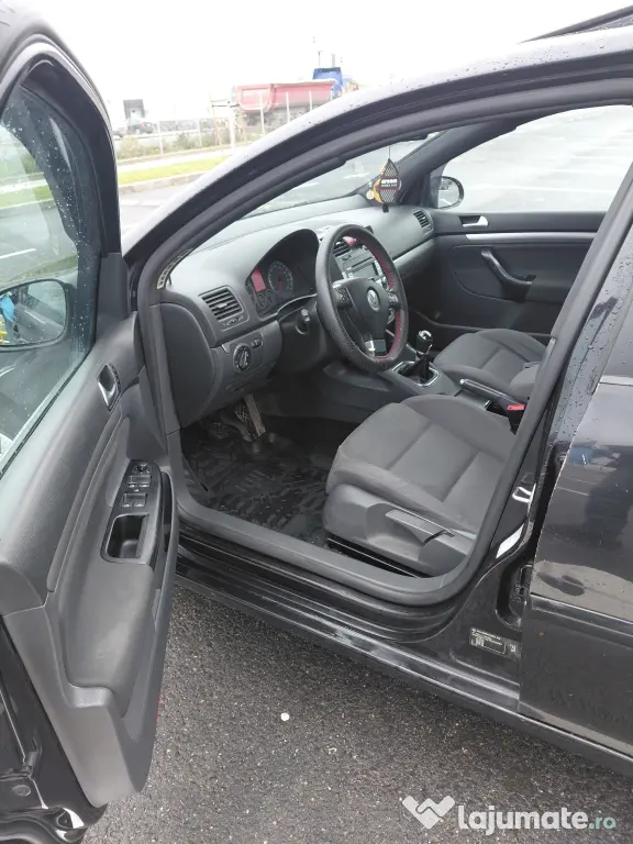 Volkswagen Golf 5 Hatchback 2007 Benzină