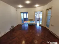 Apartament 3 camere, decomandat, boxa I Occidentului 