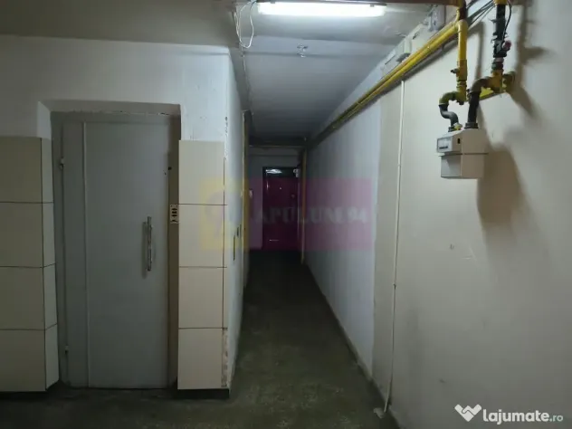 Apartament 3 camere construit 1986 Preț Foarte Bun Colen...