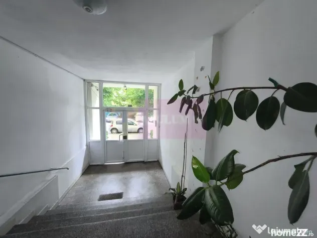 Apartament 3 camere Decomandat Confort 1 în Colentina- M...