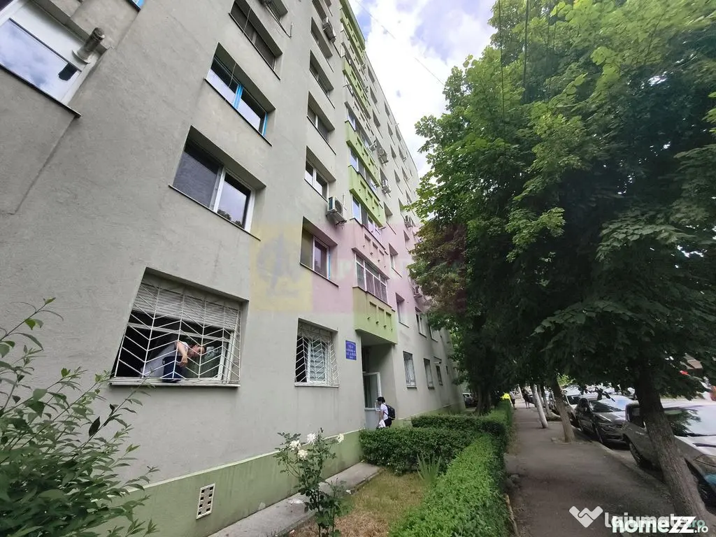 Apartament 3 camere Decomandat Confort 1 în Colentina- M...