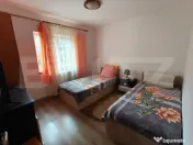 Apartament 3 camere decomandat zona Craiovita-Noua etaj 3\4