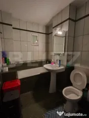 Apartament 3 camere decomandat zona Craiovita-Noua etaj 3\4