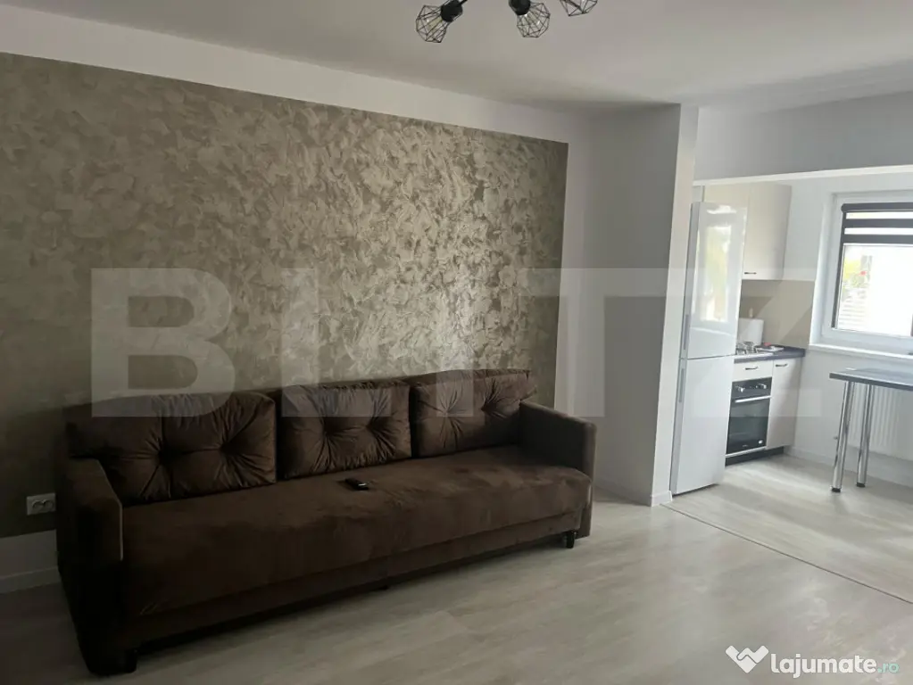 Apartament 3 camere decomandat – Crystal Residence Rediu