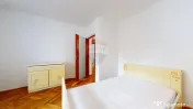 De închiriat: apartament 4 camere pe 2 nivele