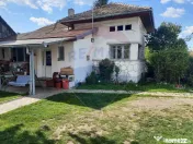 Casă langa Fagaras cu teren de 1836mp si parau in spatel... 