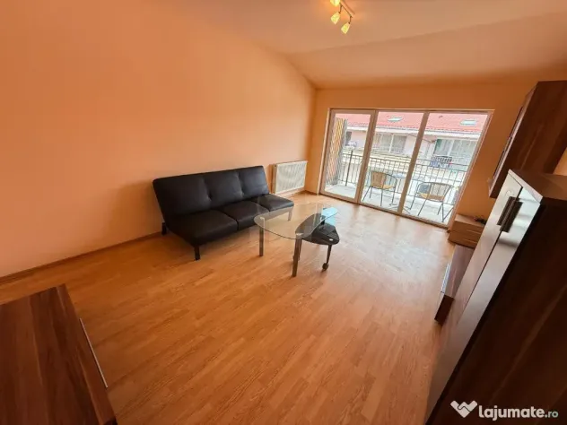 Apartament 2 camere decomandat,zona Centrala