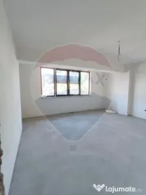 Apartament de vanzare - 2 camere, 68mp