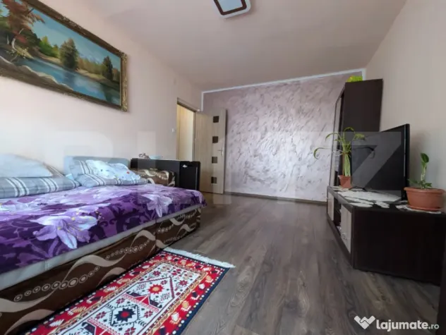 Apartament în Velenta, mobilat, utilat, instalații schimba