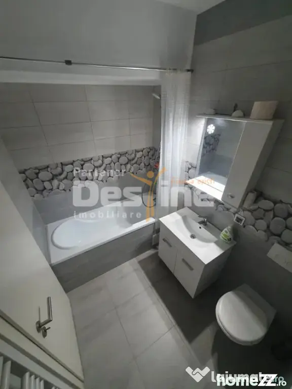 Apartament cu 3 camere, loc de parcare si boxa, balcon, situ