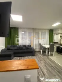Apartament cu 3 camere, loc de parcare si boxa, balcon, situ