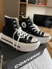 Chuck Taylor Converse 
