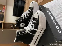 Chuck Taylor Converse