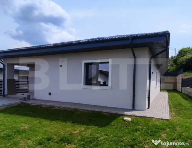 Casă parter, 112 mp, panoramă spre oraș, toate utilităț
