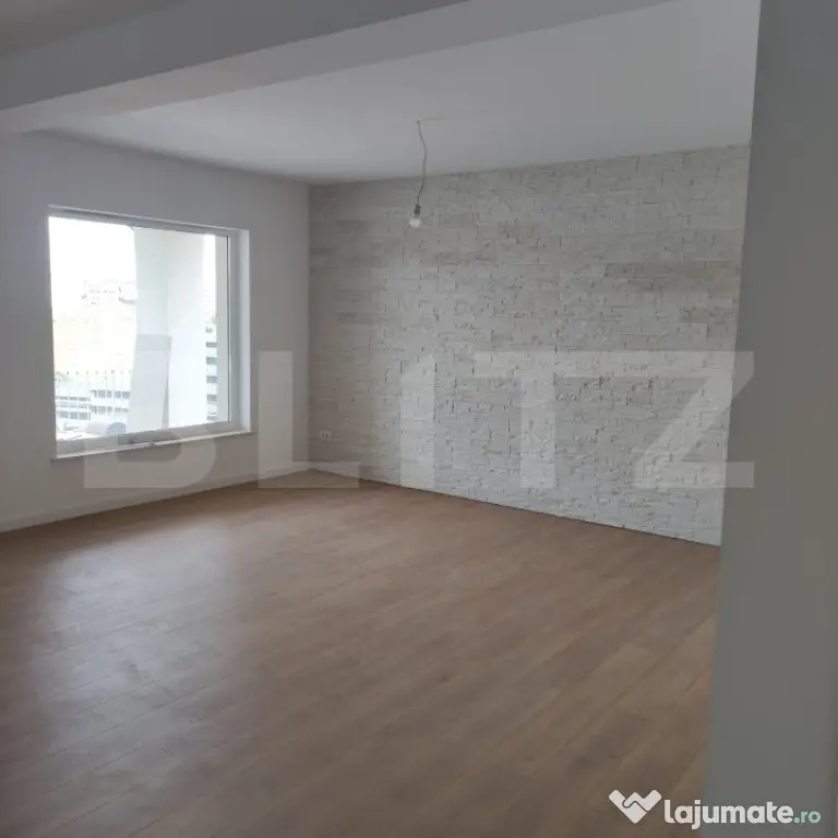 Casă parter, 112 mp, panoramă spre oraș, toate utilităț
