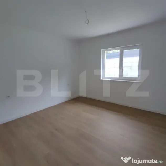 Casă parter, 112 mp, panoramă spre oraș, toate utilităț