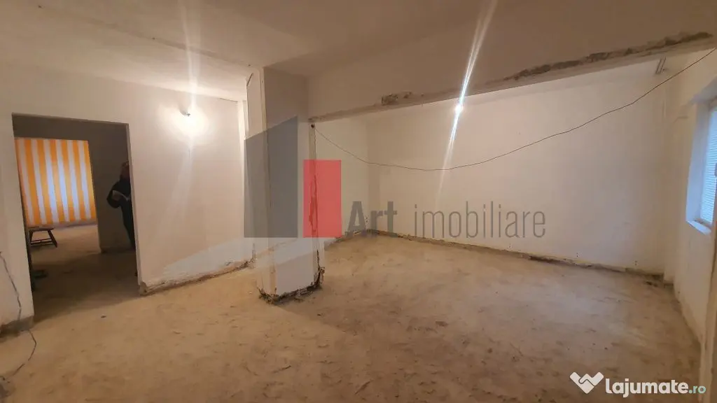 Super Ocazie - Ap 4 cam Giurgiu decomandat, parter